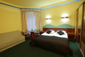 Фото номера Двухместный номер с 1 кроватью и джакузи Отель Hotel Arka Spa г. Висла 5
