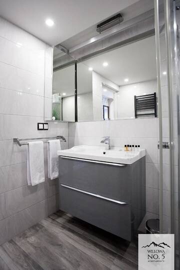 Фото номера Апартаменты с видом на сад Апарт-отели Willowa NO. 5 APARTAMENTS г. Висла 9